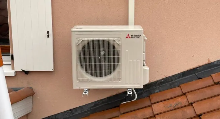 a-la-recherche-dune-entreprise-de-clim-vous-etes-au-bon-endroit-energie-bati-solutions-entreprise-climatisation-lyon